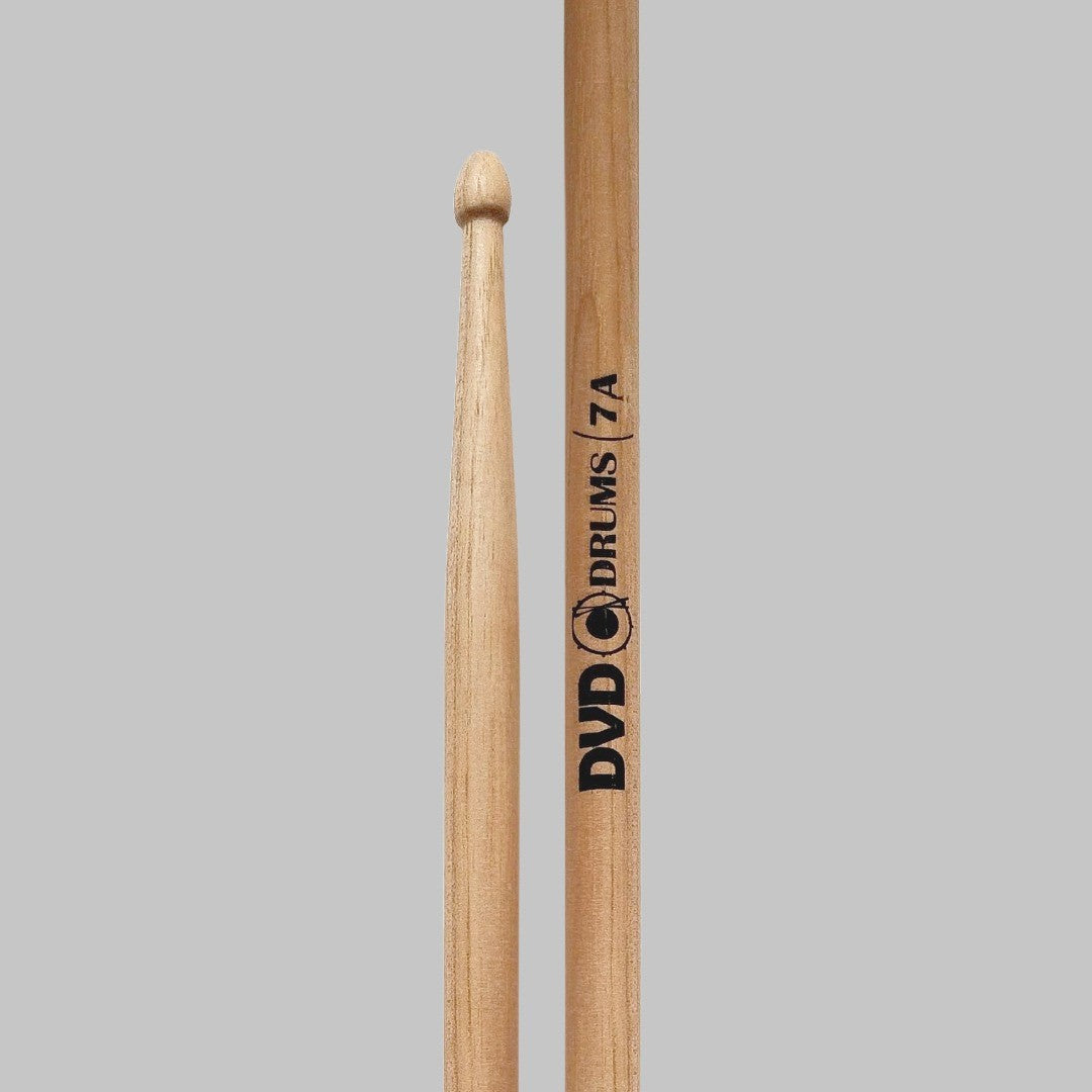 Baquetas para batería 7A marca DVD, madera nogal, punta de madera