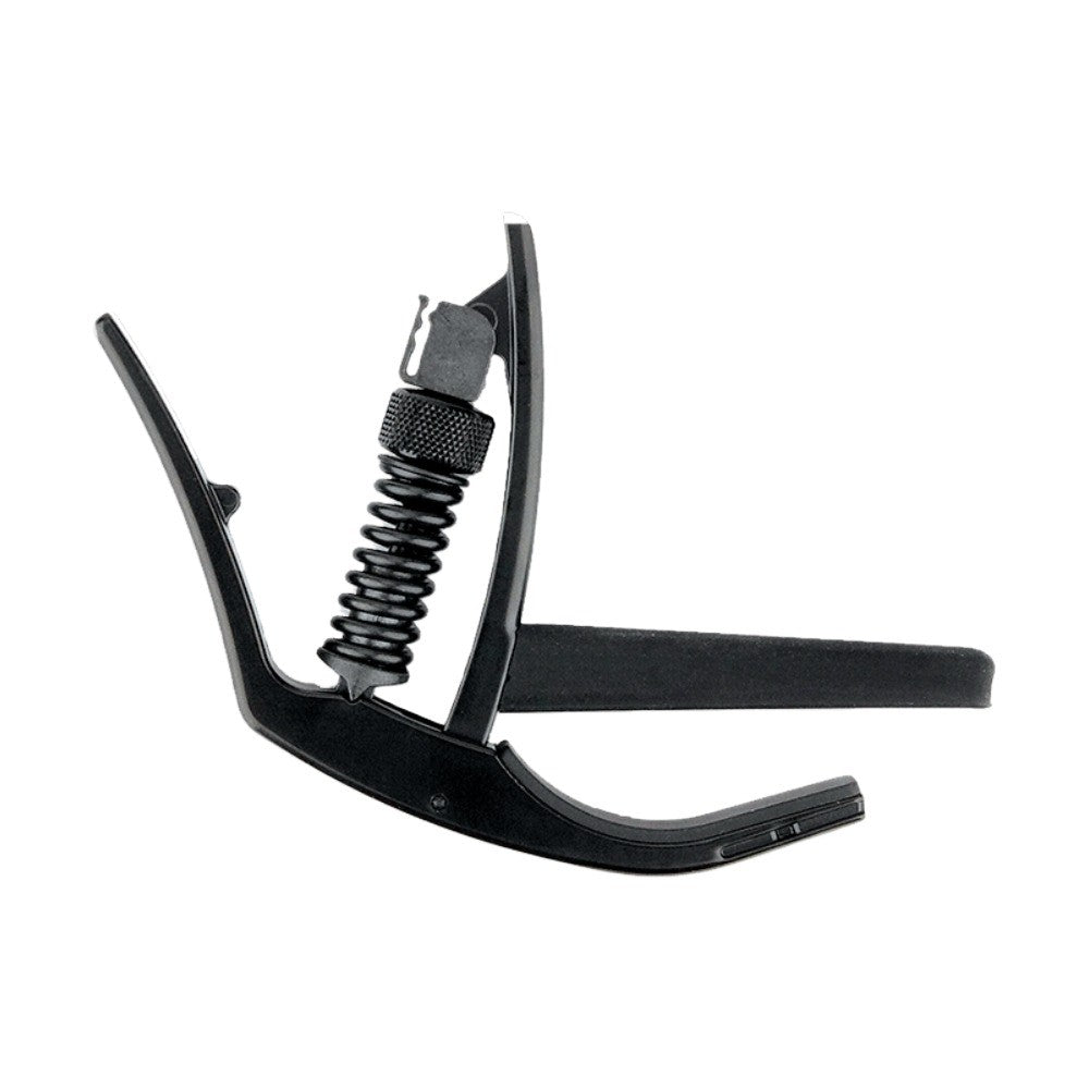 Capodastro para guitarra marca Daddario, color negro