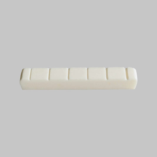 Cejilla superior para guitarra clásica marca Memphis, material hueso