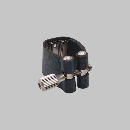 Abrazadera de cuero para boquilla de saxofón alto y tenor marca Venezia