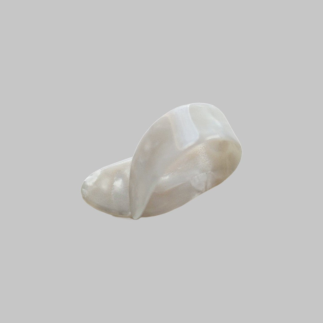Uñeta o púa de dedo marca Alice, material celuloide
