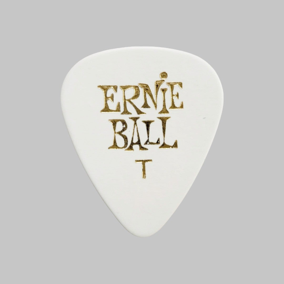 Púa marca Ernie Ball, material celuloide, calibre 0.46 mm (3 colores)