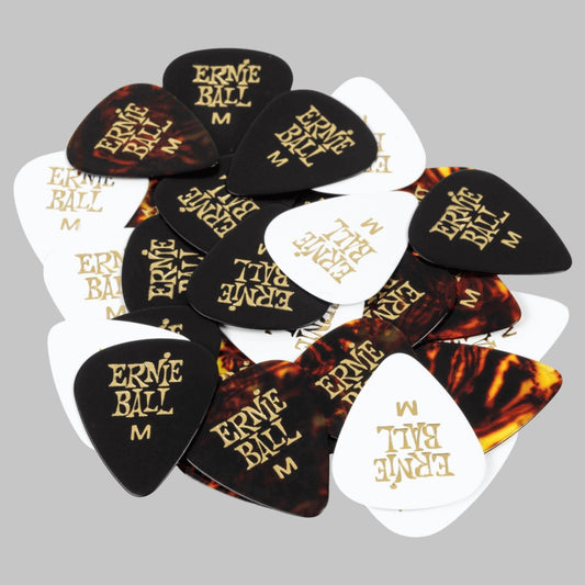 Púa marca Ernie Ball, material celuloide, calibre 0.72 mm (3 colores)