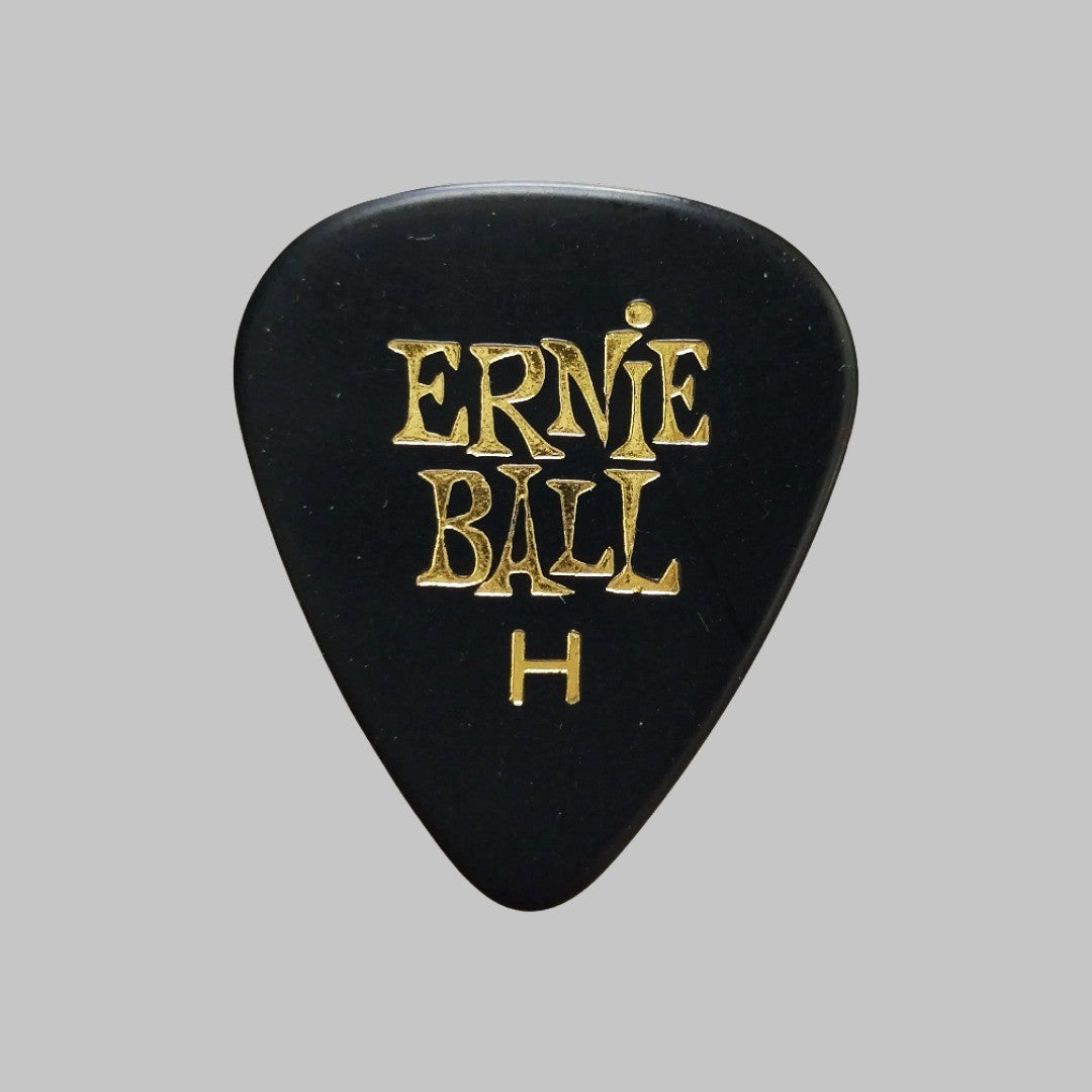 Púa marca Ernie Ball, material celuloide, calibre 0.94 mm