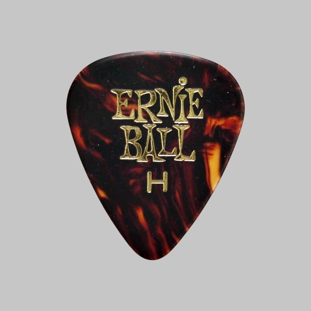Púa marca Ernie Ball, material celuloide, calibre 0.94 mm