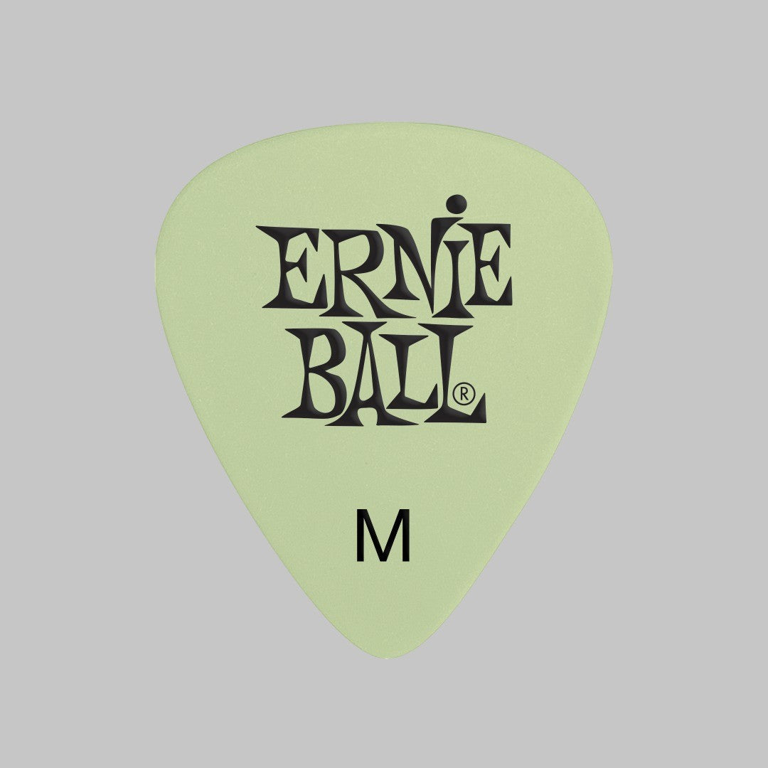 Púa marca Ernie Ball, material celuloide, fluorescente, calibre 0.72 mm